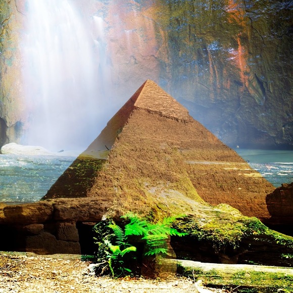 Meet your Posher, Sarah - Picture 1 of 1